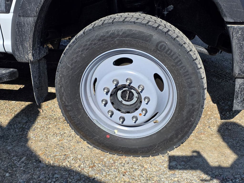 2026 Ford F-550SD XL Service Utility Body image 20