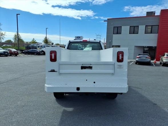 2025 Ford F350 image 7