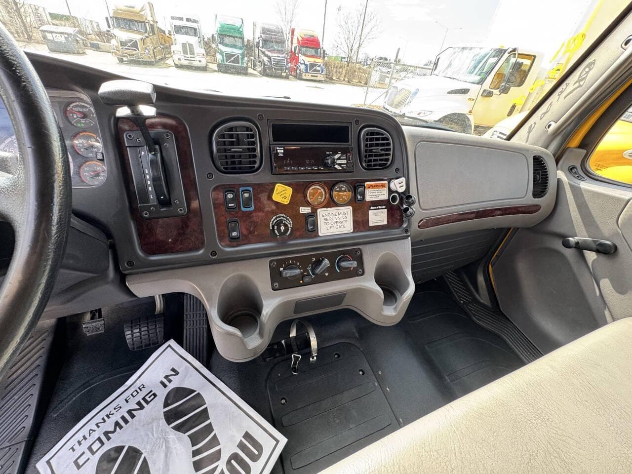 2019 Freightliner M2 106 image 12
