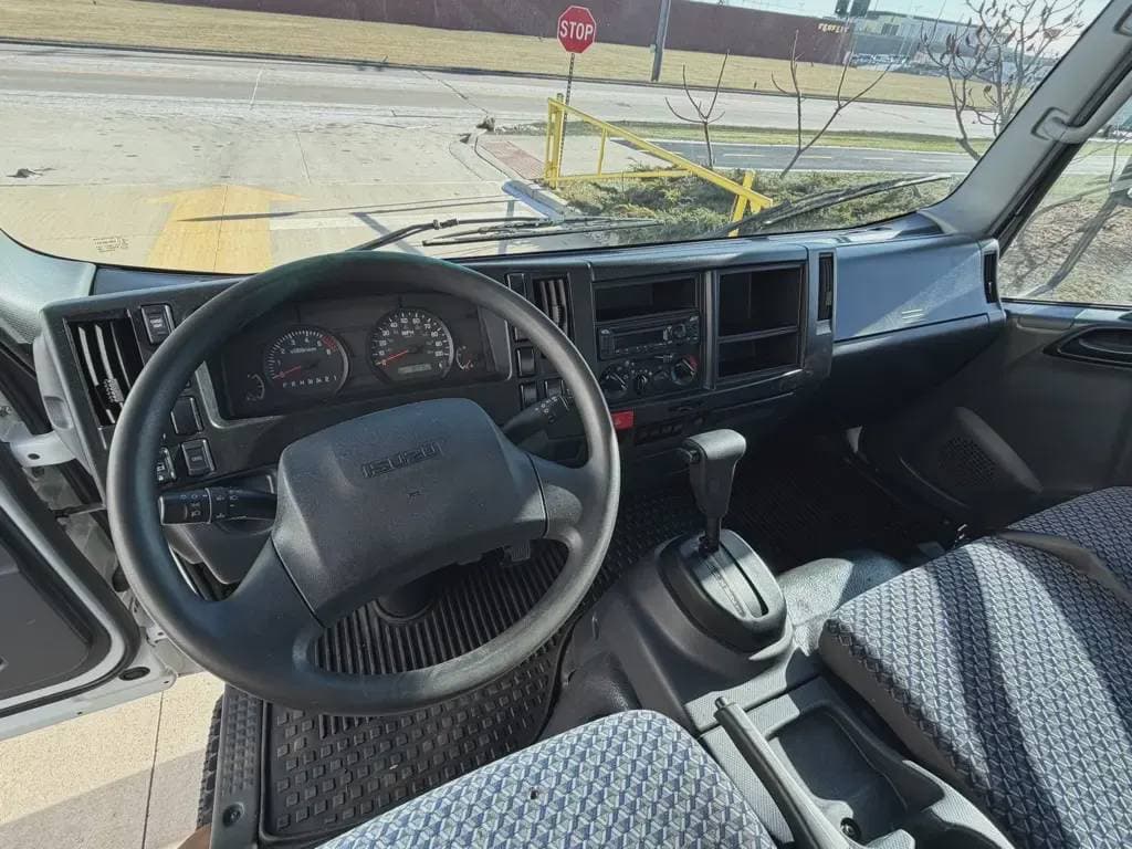 Used 2023 ISUZU Cabover Truck - COE, Contractor Truck, Box Truck - Straight Truck - NPR HD For Sale image 7