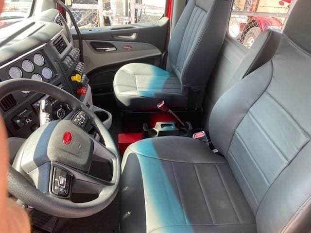 2026 Peterbilt 589 image 4
