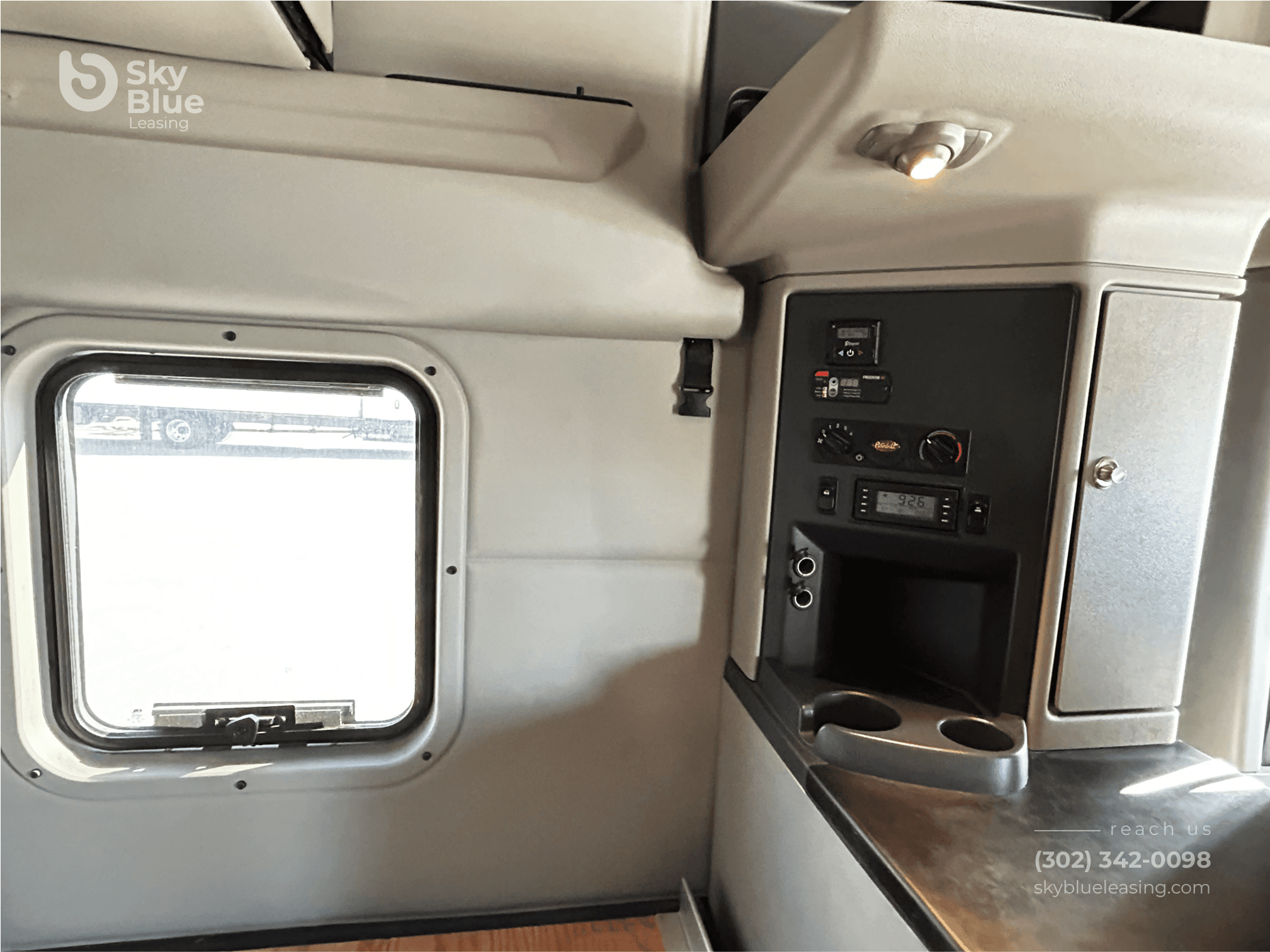 2023 Peterbilt 579 image 5