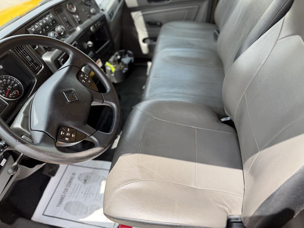 Used 2021 INTERNATIONAL MV607 image 27