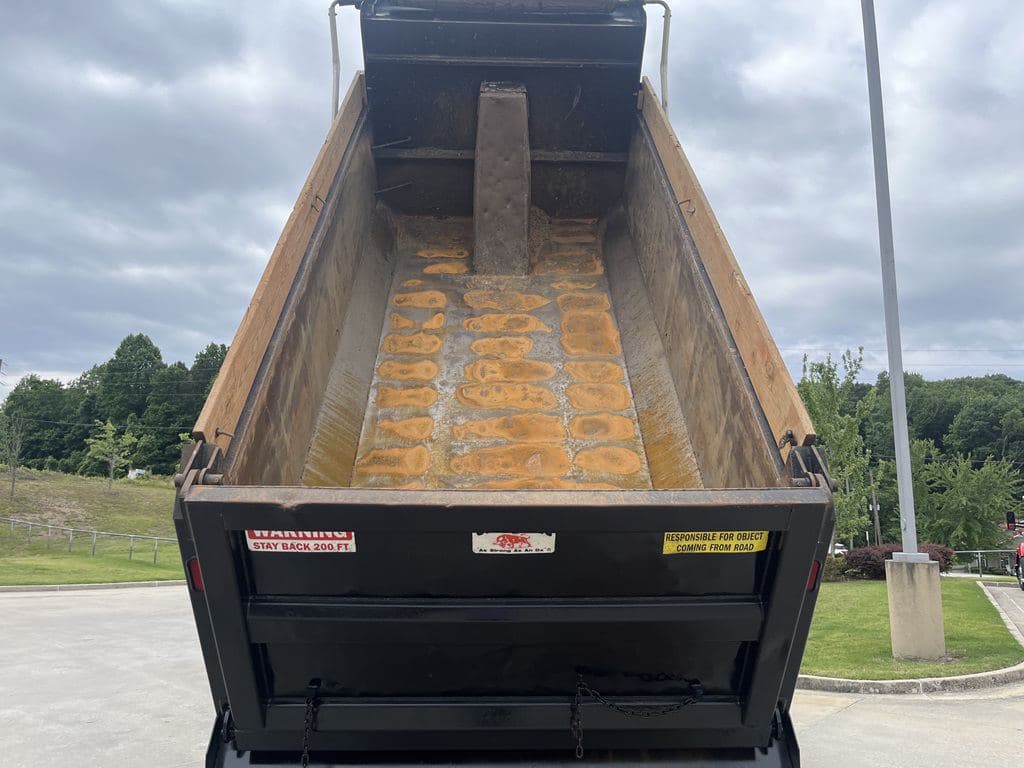 Used 2024 PETERBILT 389 image 18