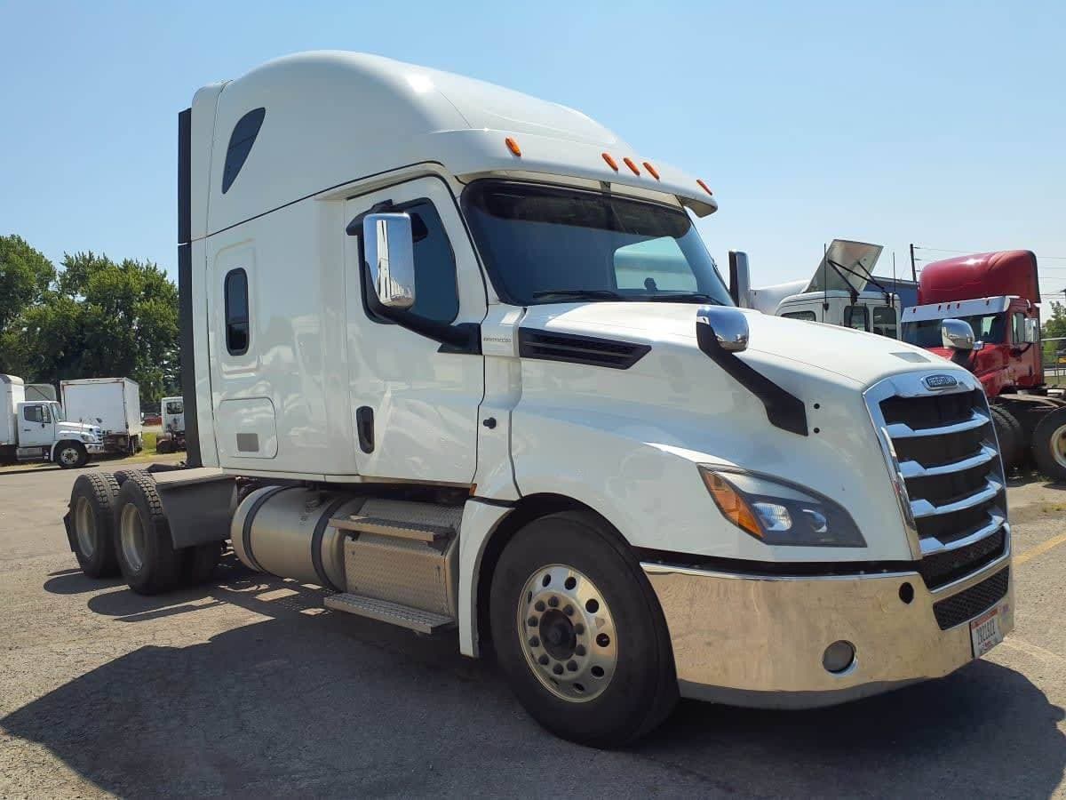 2020 Freightliner Cascadia image 3