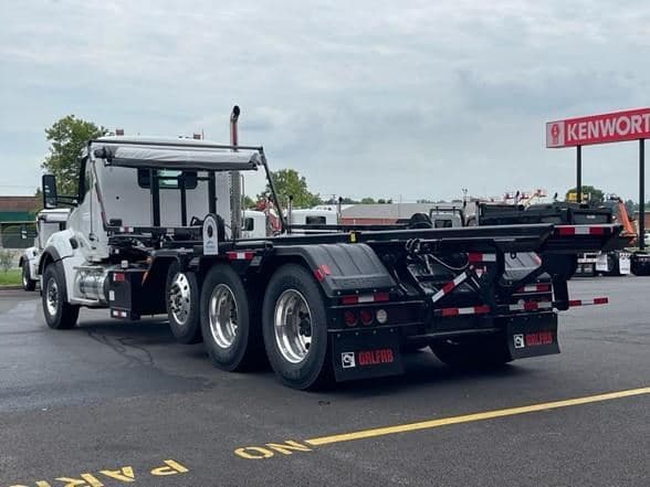 2025 Kenworth T880 image 6