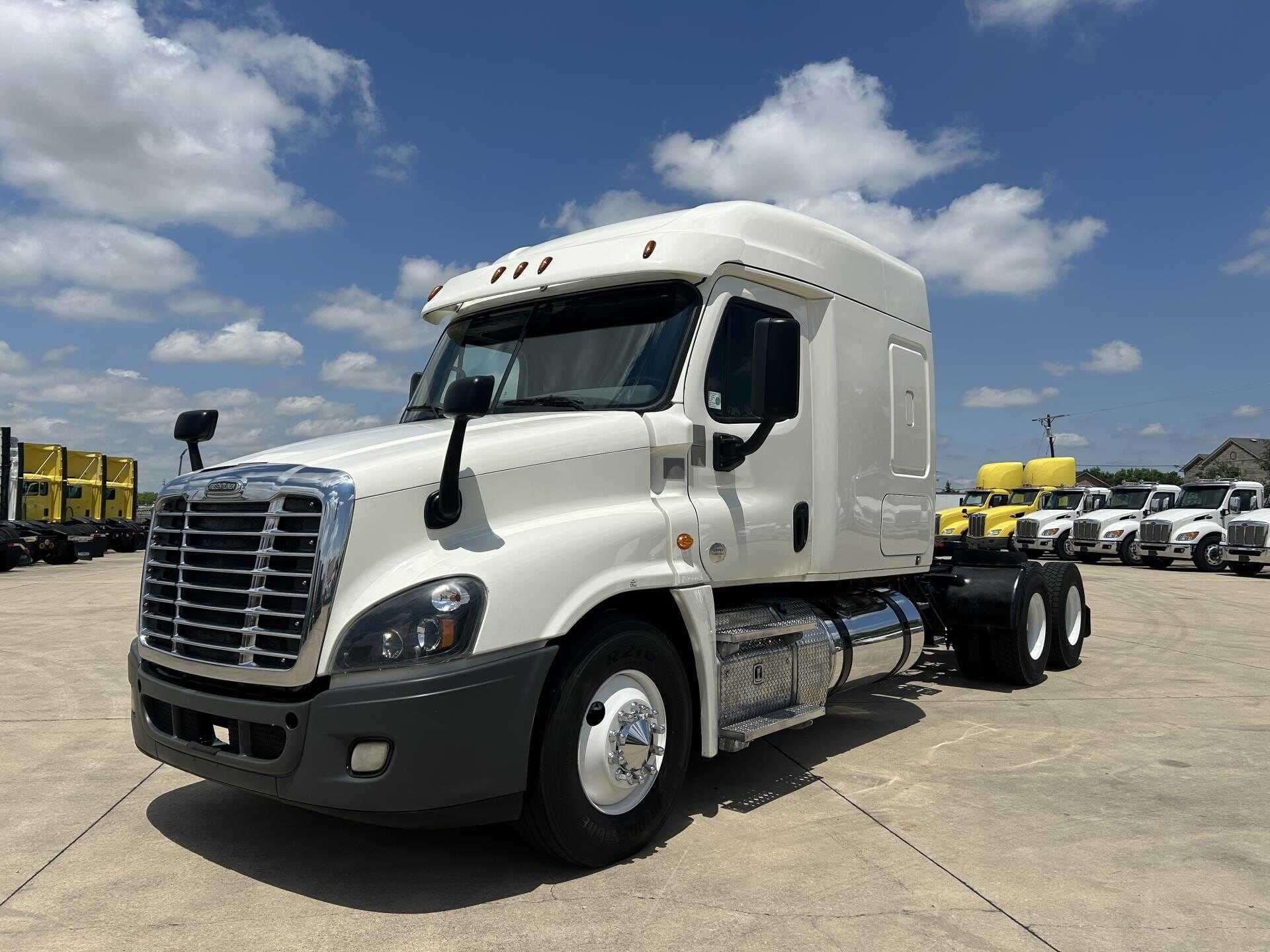 2019 Freightliner Cascadia 125 image 1