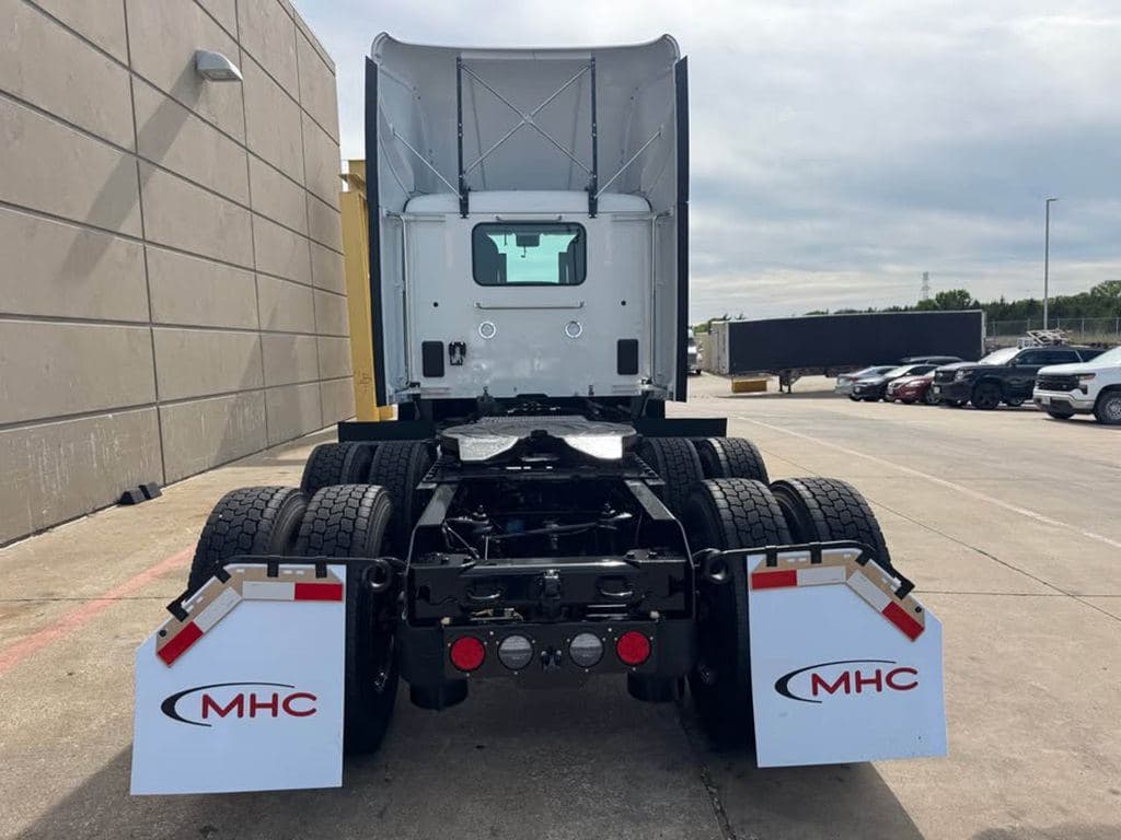 New 2027 KENWORTH T680 image 5