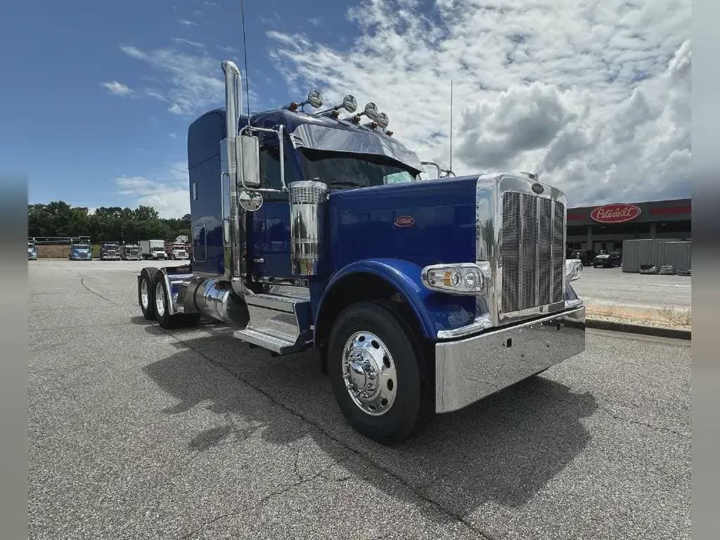 2025 Peterbilt 589 image 6