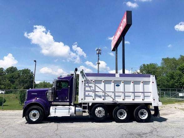 2021 Kenworth W900 image 2