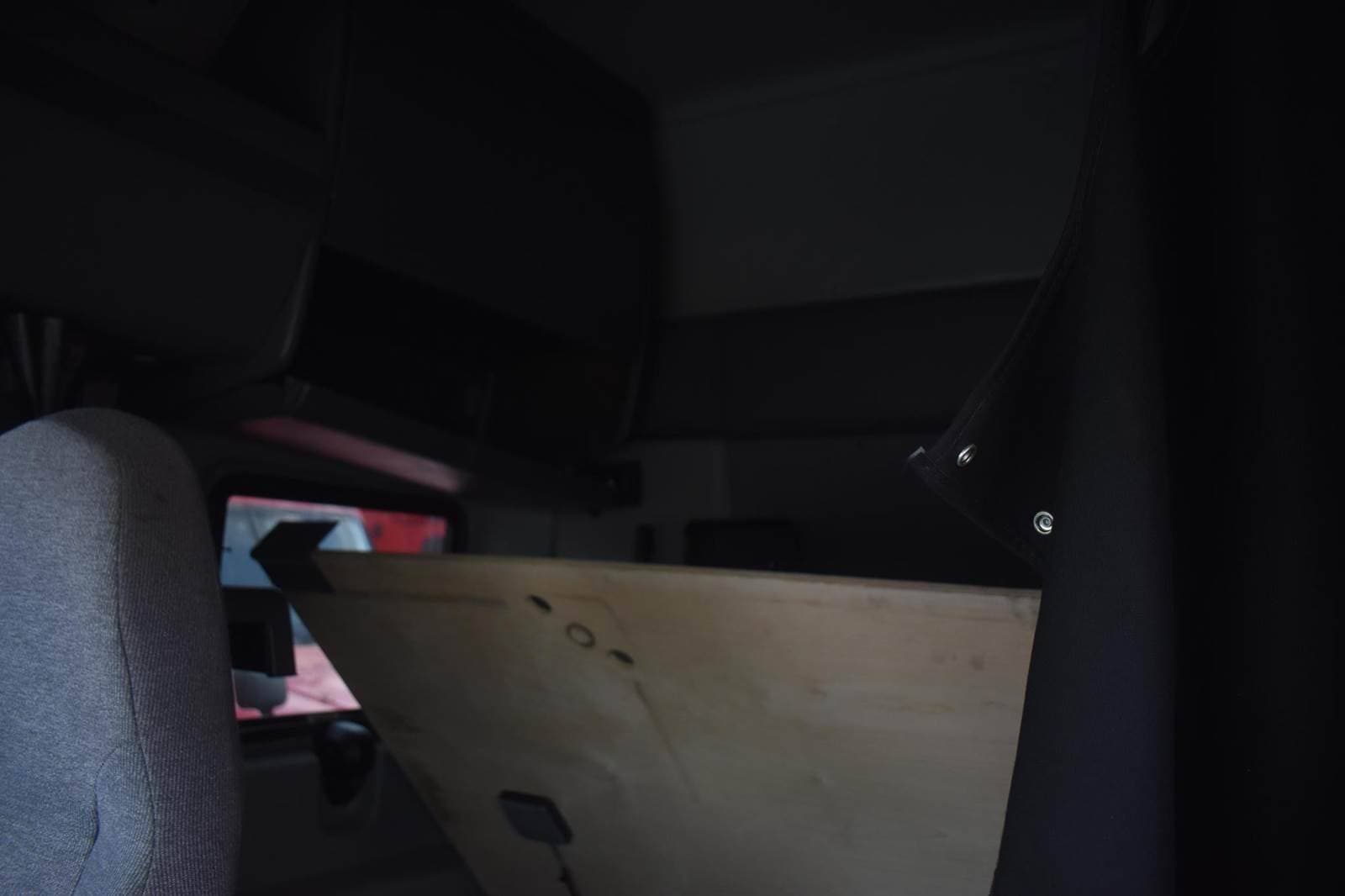 2019 International LT625 image 5