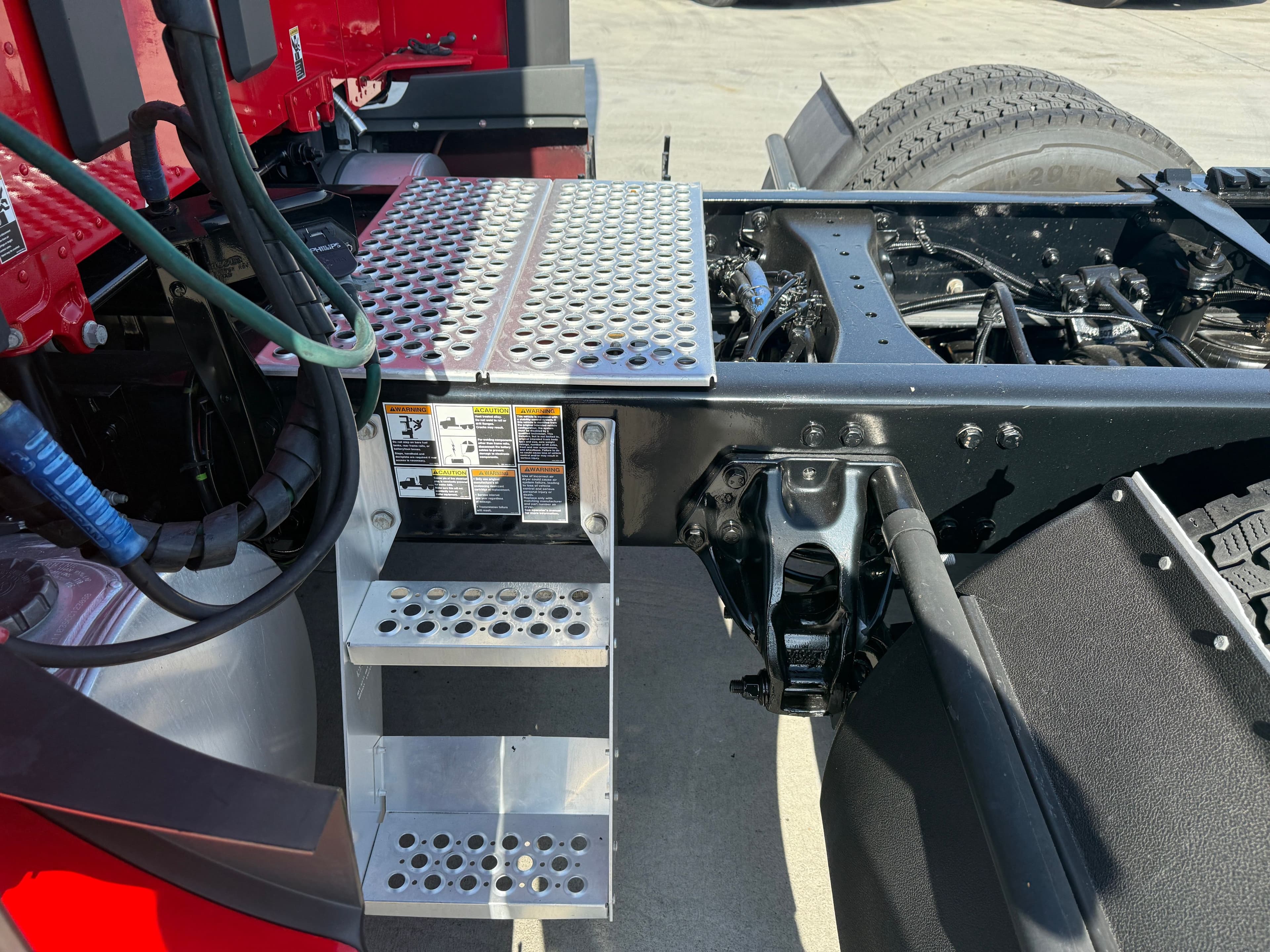 2020 Kenworth T680 image 14