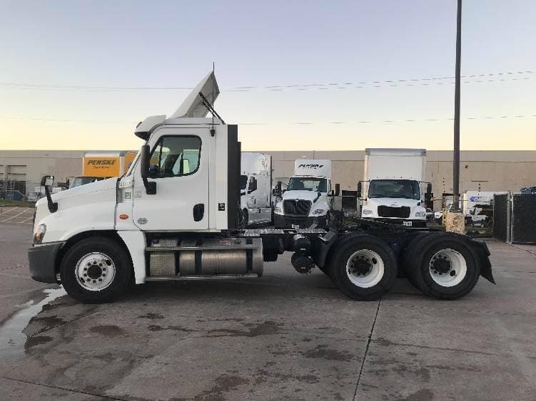 2018 Freightliner Cascadia image 10