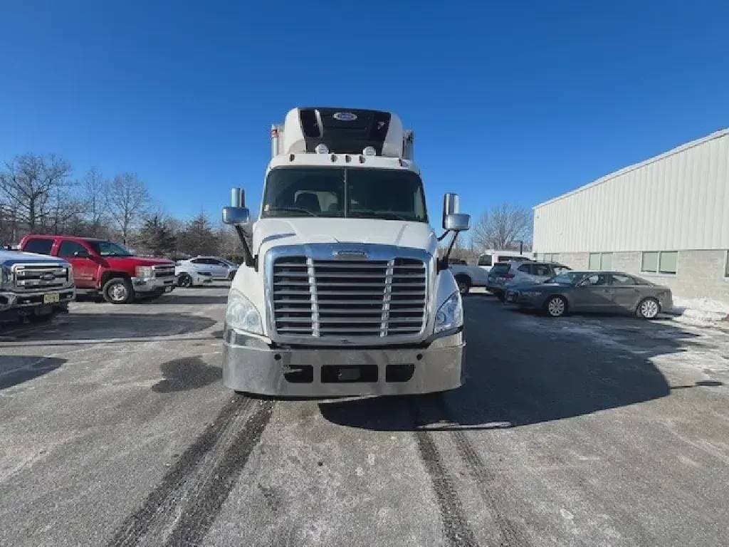 2019 Freightliner Cascadia 113 image 5