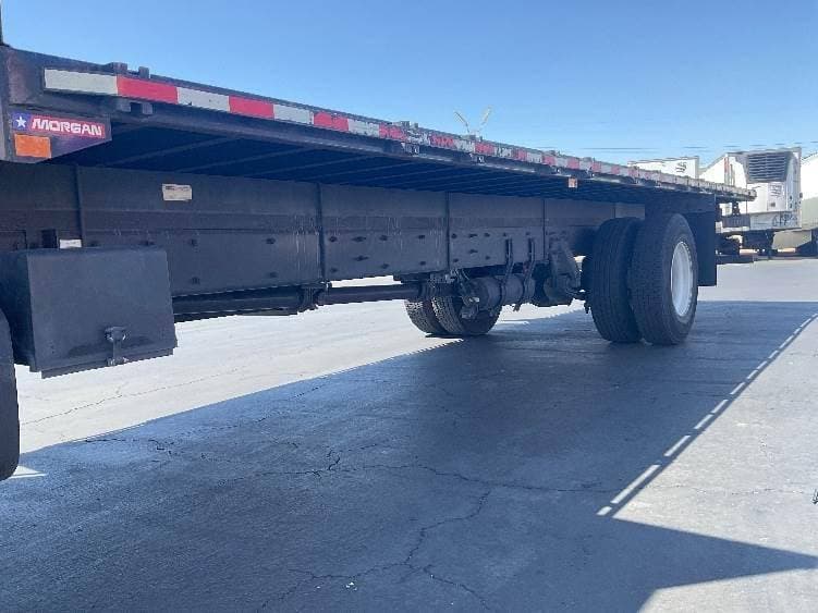 2021 Freightliner M2 image 12