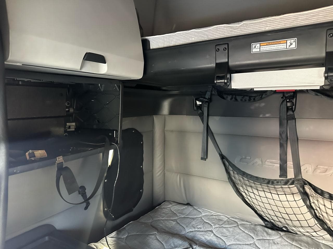 2021 Freightliner Cascadia image 6