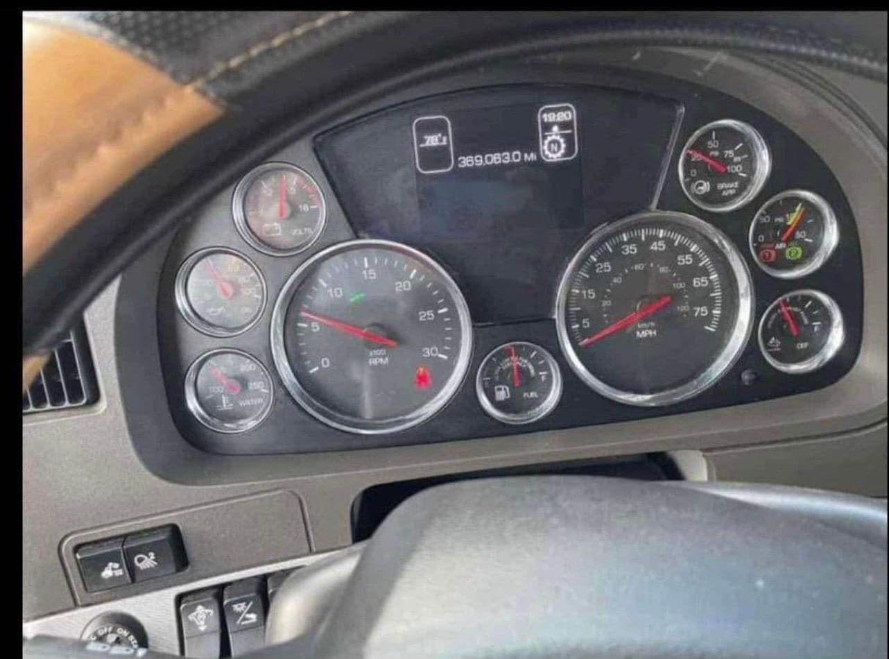 2018 Kenworth T680 image 4