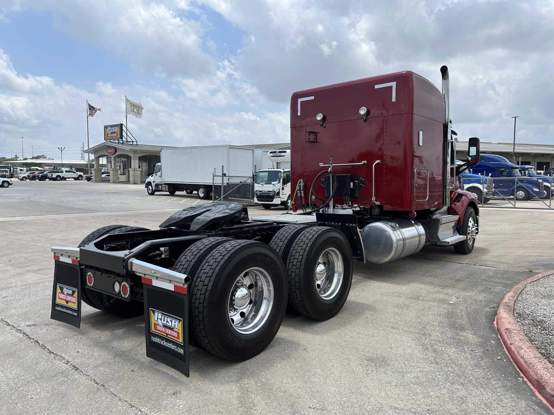 Used 2020 PETERBILT 579 Conventional - Sleeper Truck in Houston, TX image 6