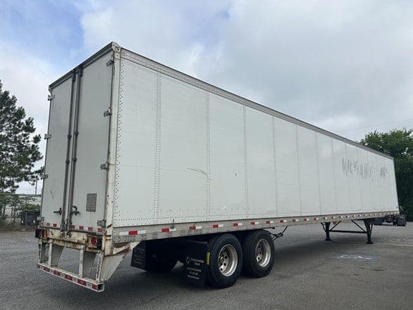 2020 Stoughton 53 ft T/A image 2