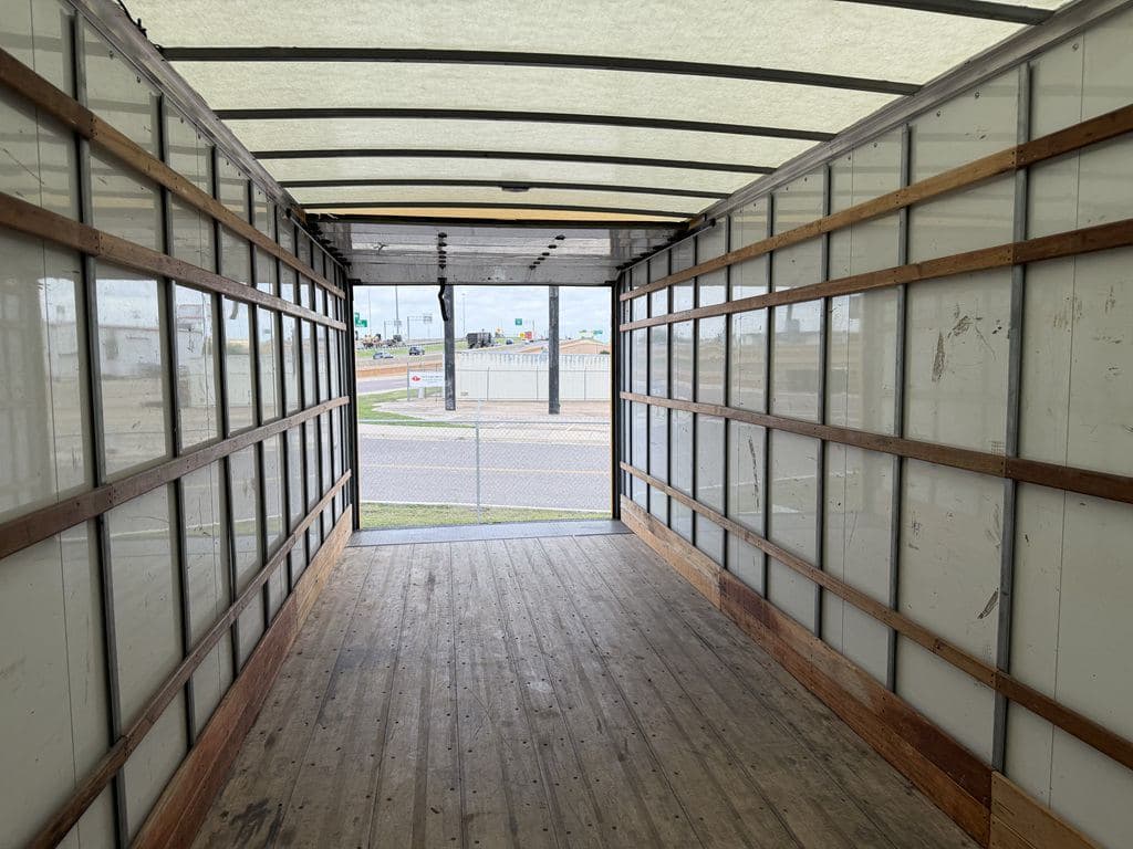 Used 2021 INTERNATIONAL MV607 image 21