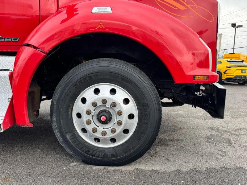 2015 Kenworth T880 image 12
