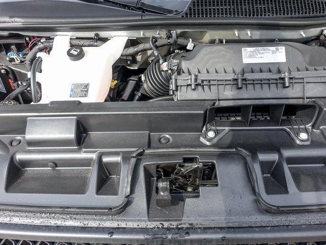 2025 Chevrolet Express 3500 LT Passenger image 19