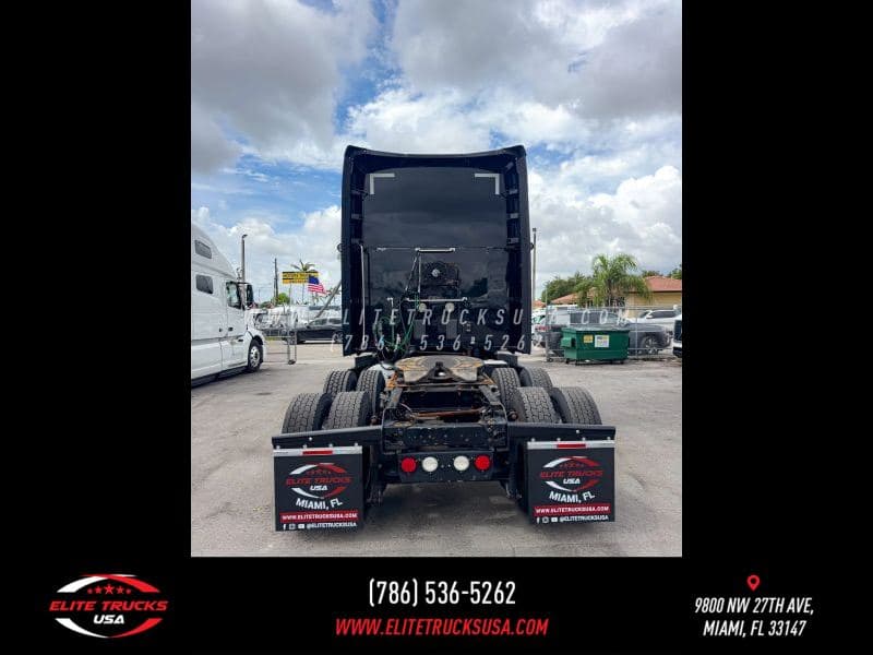 2017 Kenworth T680 image 4