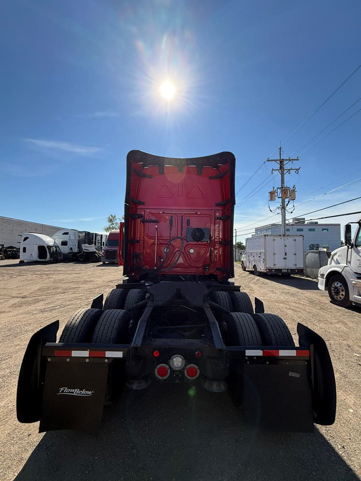 2022 Freightliner Cascadia image 6