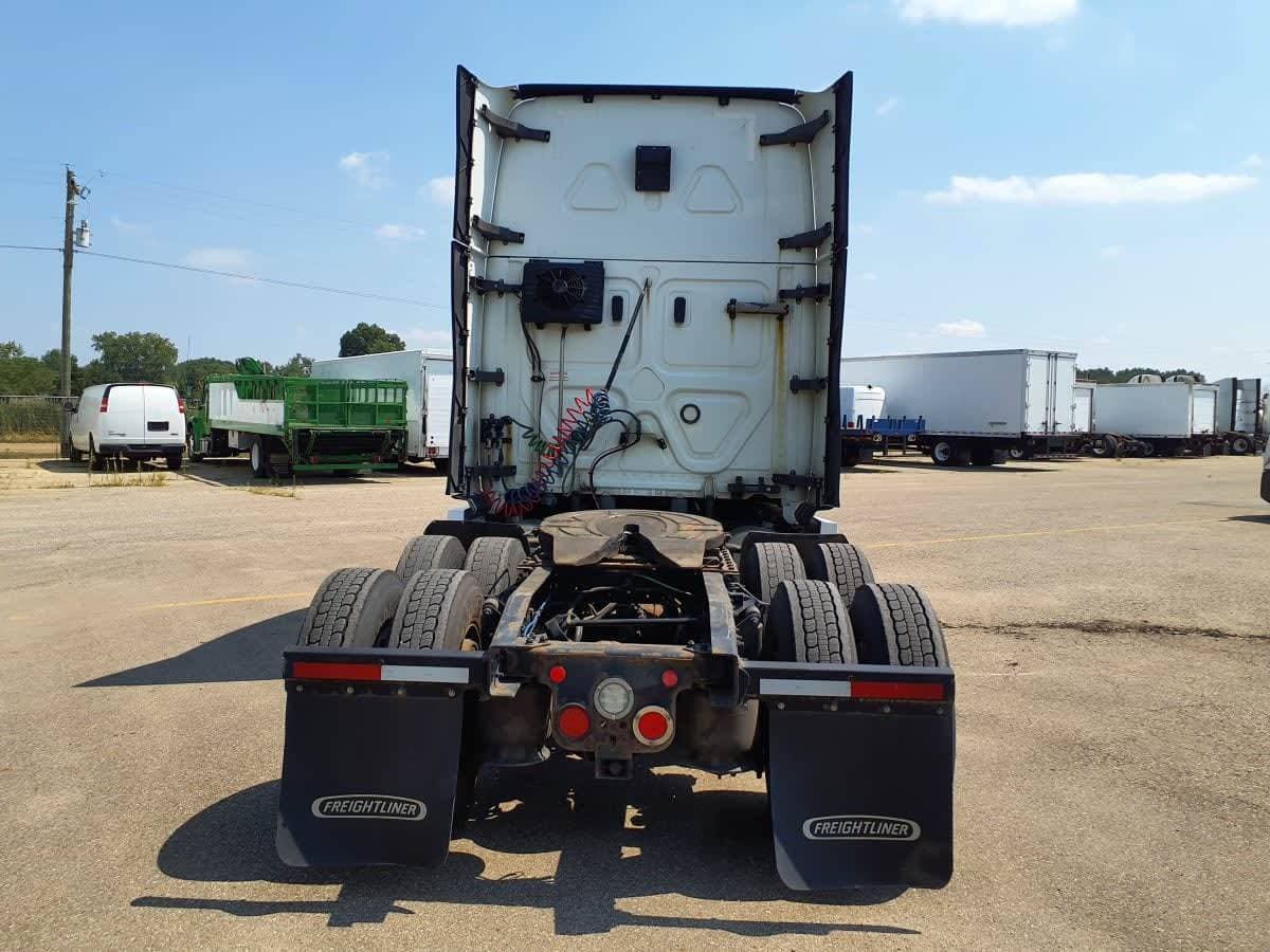 2020 Freightliner Cascadia image 5