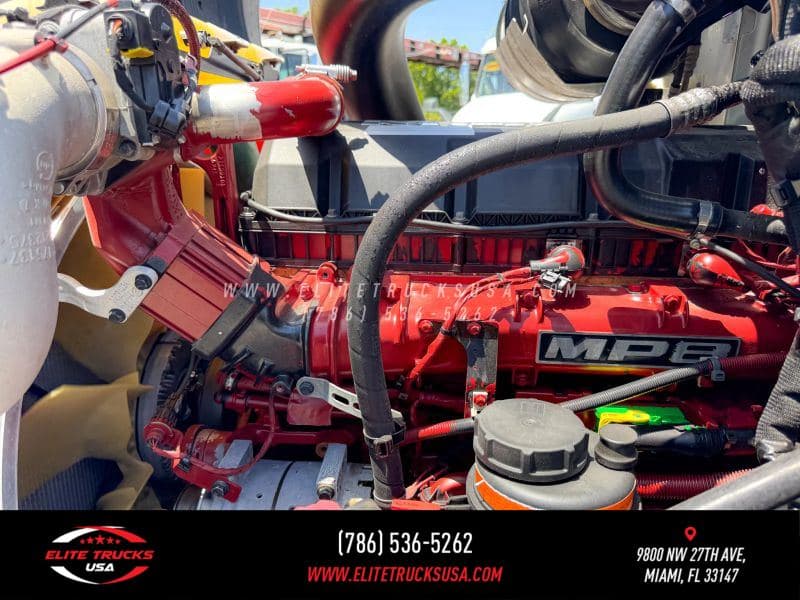2023 Mack Anthem image 42