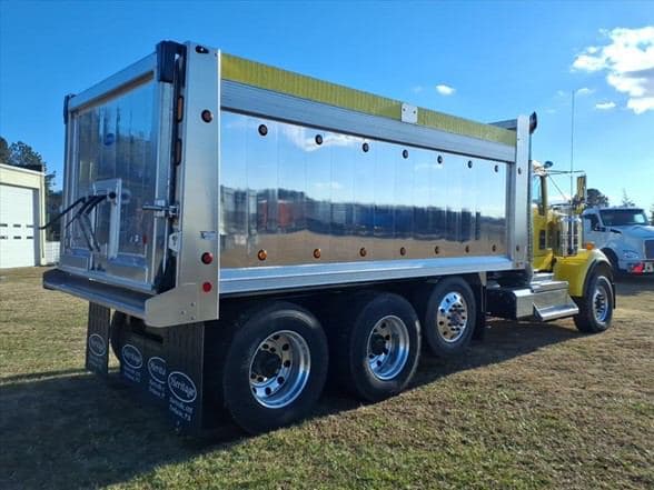 2026 Kenworth W900 image 5