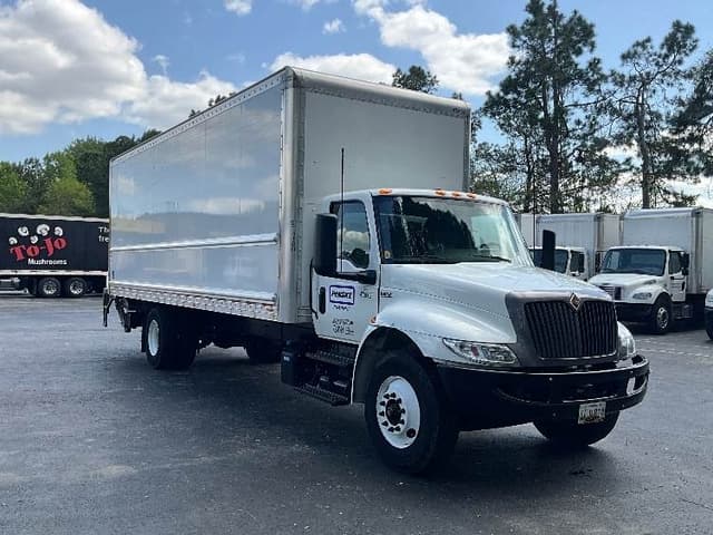 2022 International MV607 Box Truck - 220HP, 6 Speed Automatic, Roll up Door