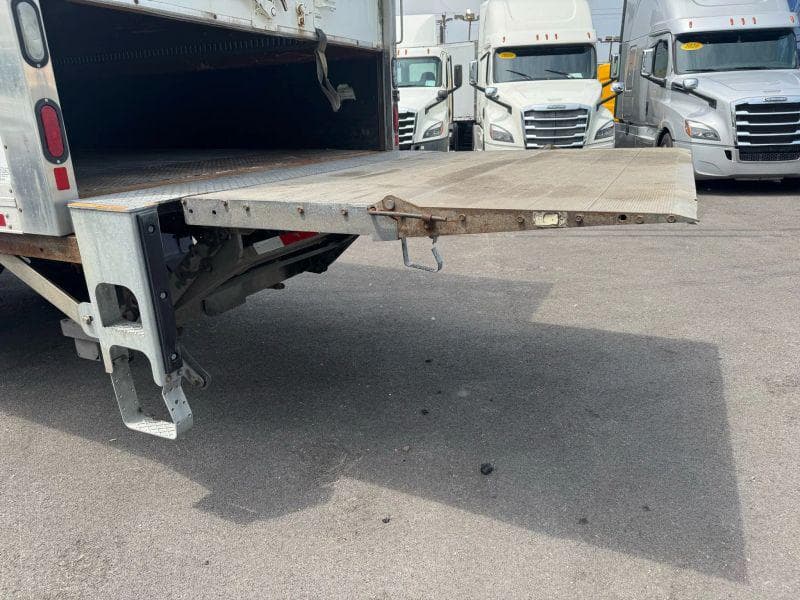 2018 Freightliner Cascadia 125 image 12