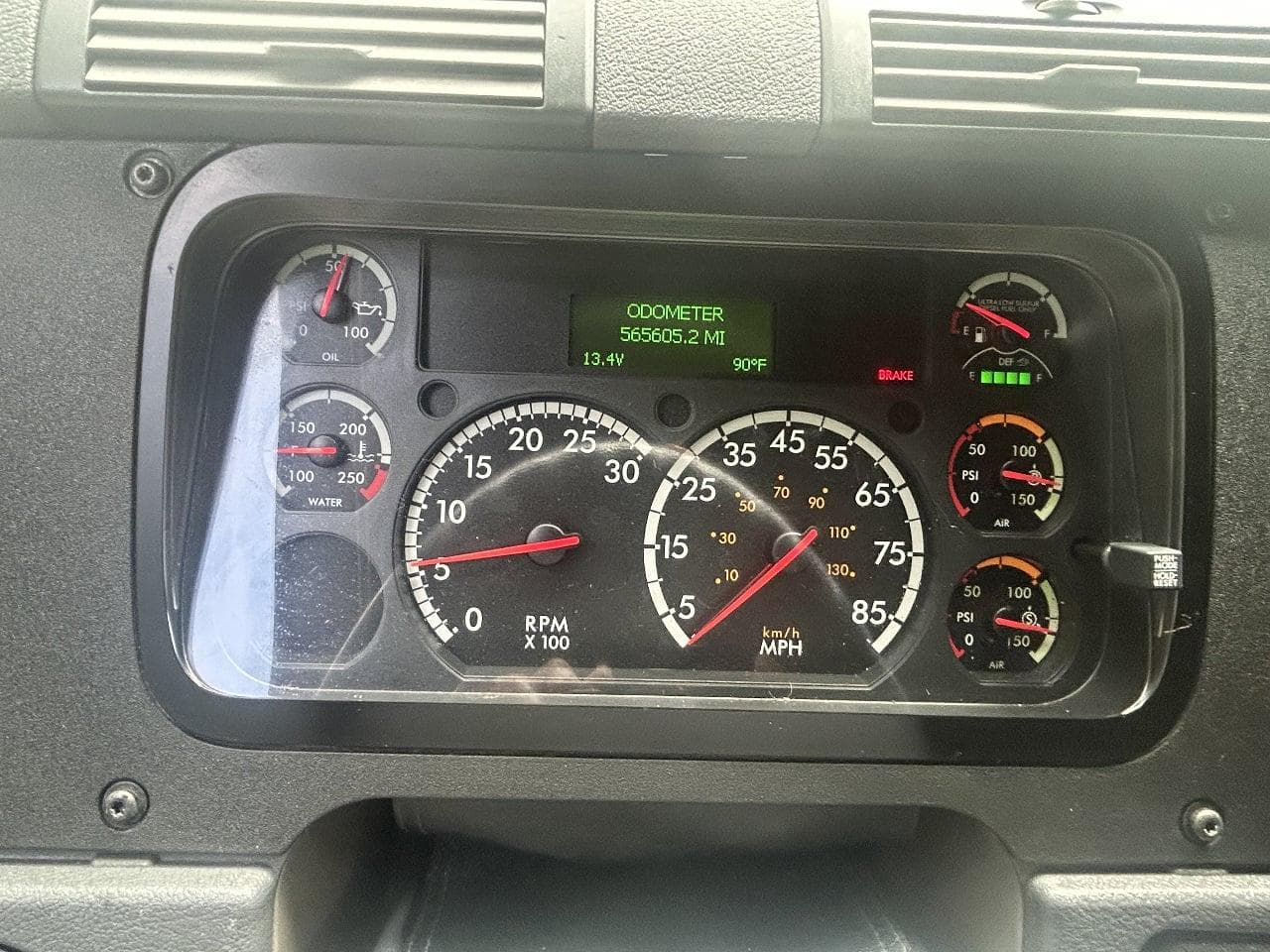 2020 Freightliner Cascadia 125 image 16