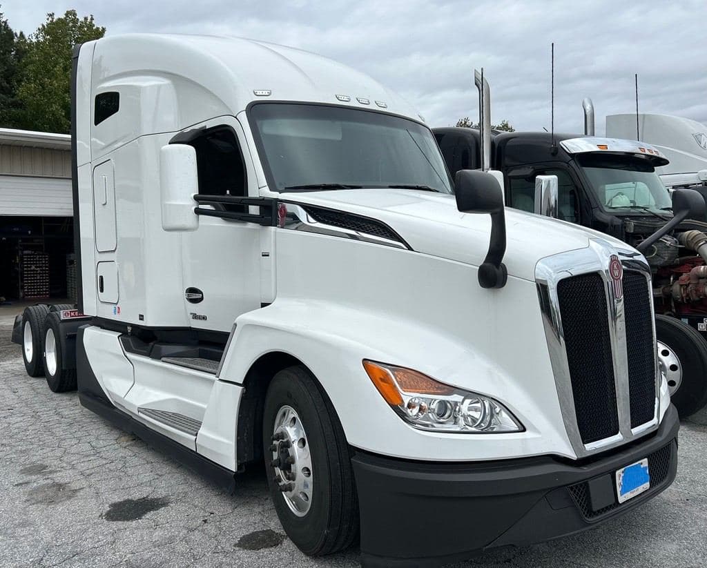 2024 Kenworth T680 STK#611872 image 2