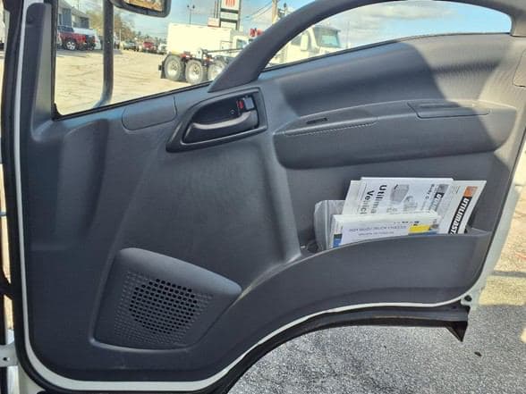 2024 Isuzu NPR HD image 18