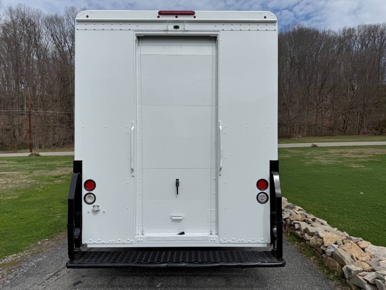 2017 Freightliner MT55 image 8