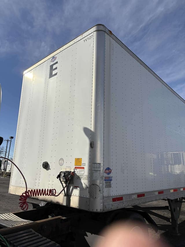 Used 2019 UTILITY VS2DX Dry Van Trailer in Louisville, KY