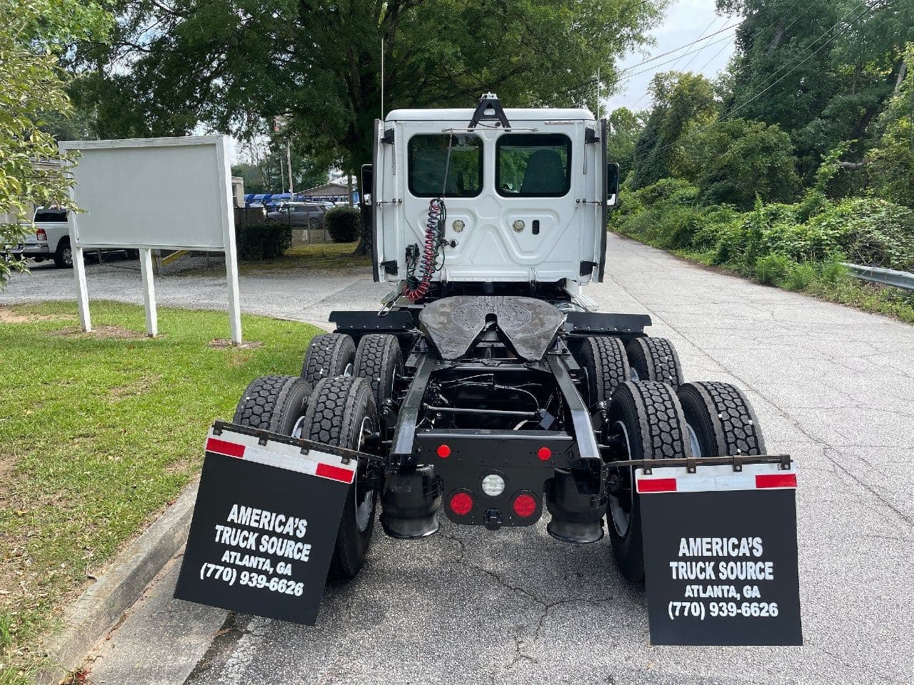 2019 Freightliner Cascadia 125 image 4