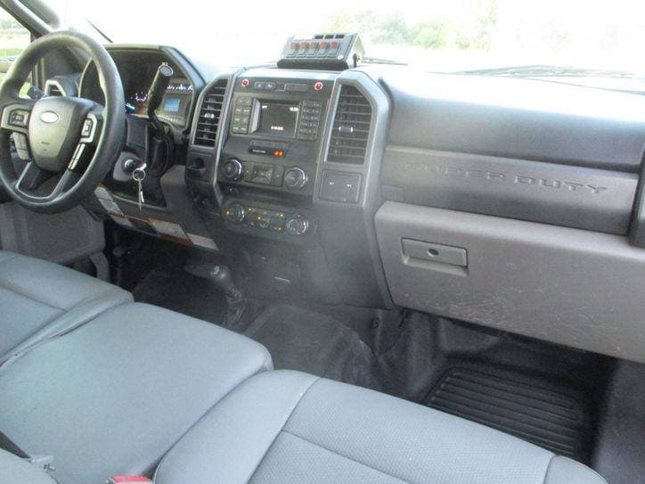 2018 Ford F550 SUPER CAB BUCKET TRUCK 4X4 image 19