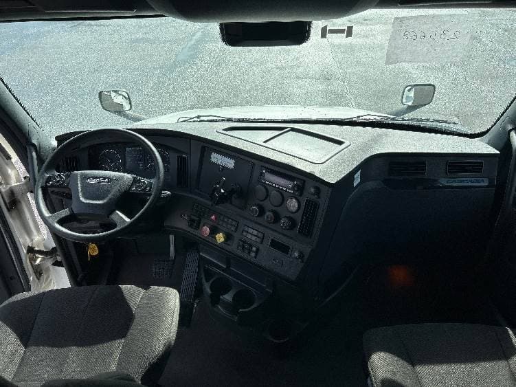 2023 Freightliner Cascadia 126 image 5