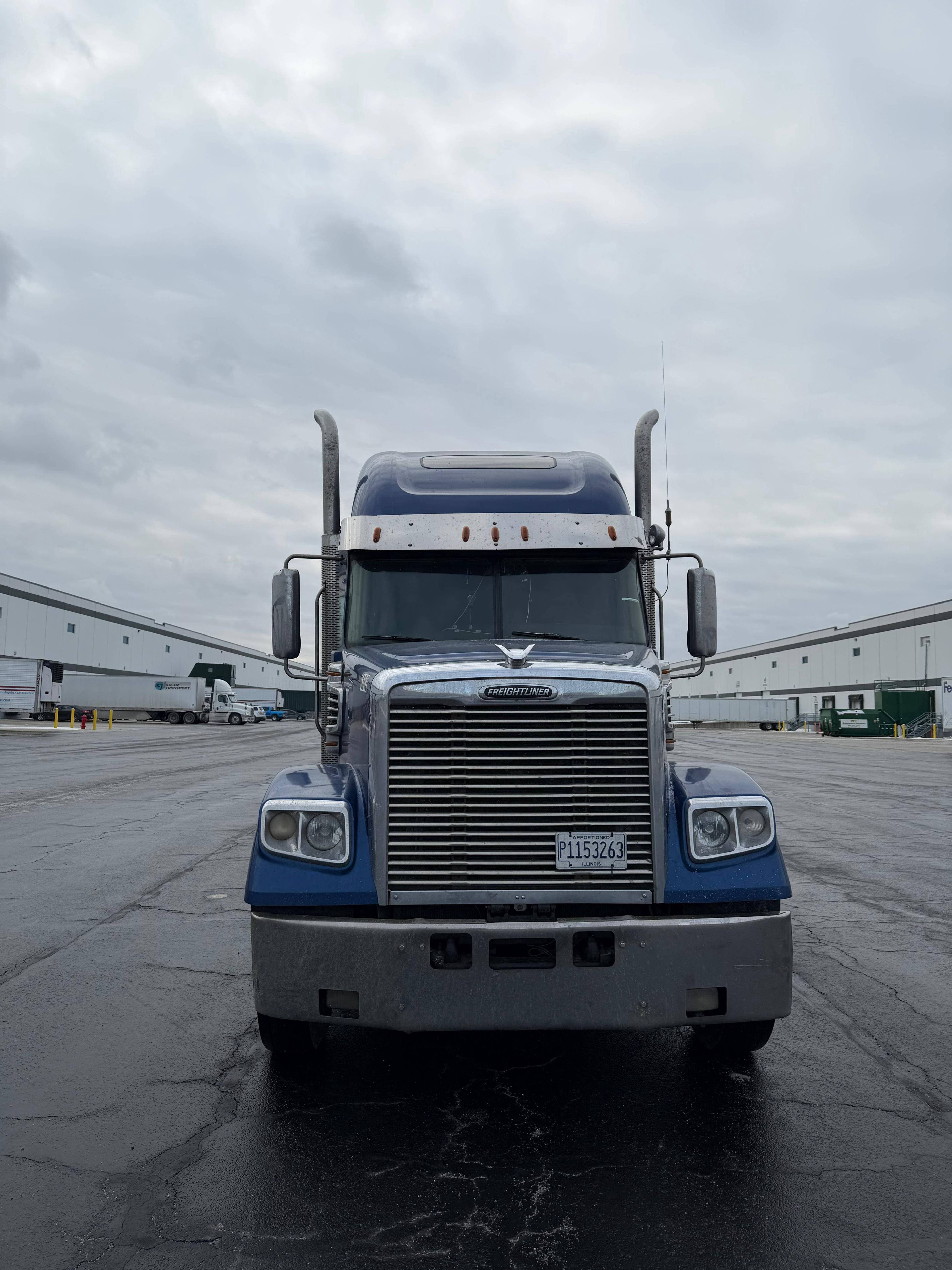 2021 Freightliner SD122 image 3