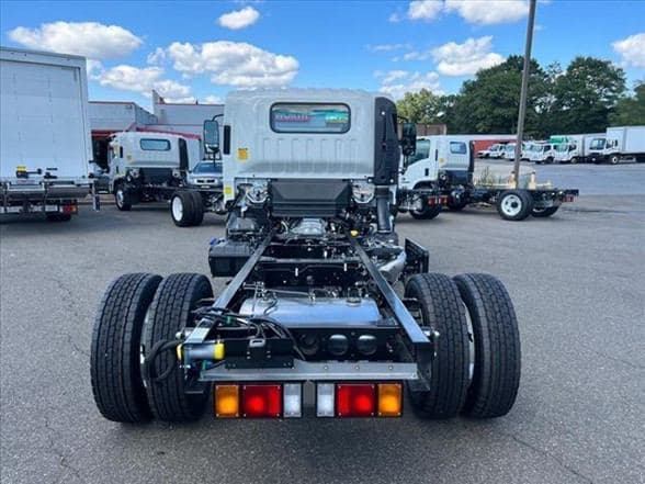 2024 Isuzu 3500 image 5