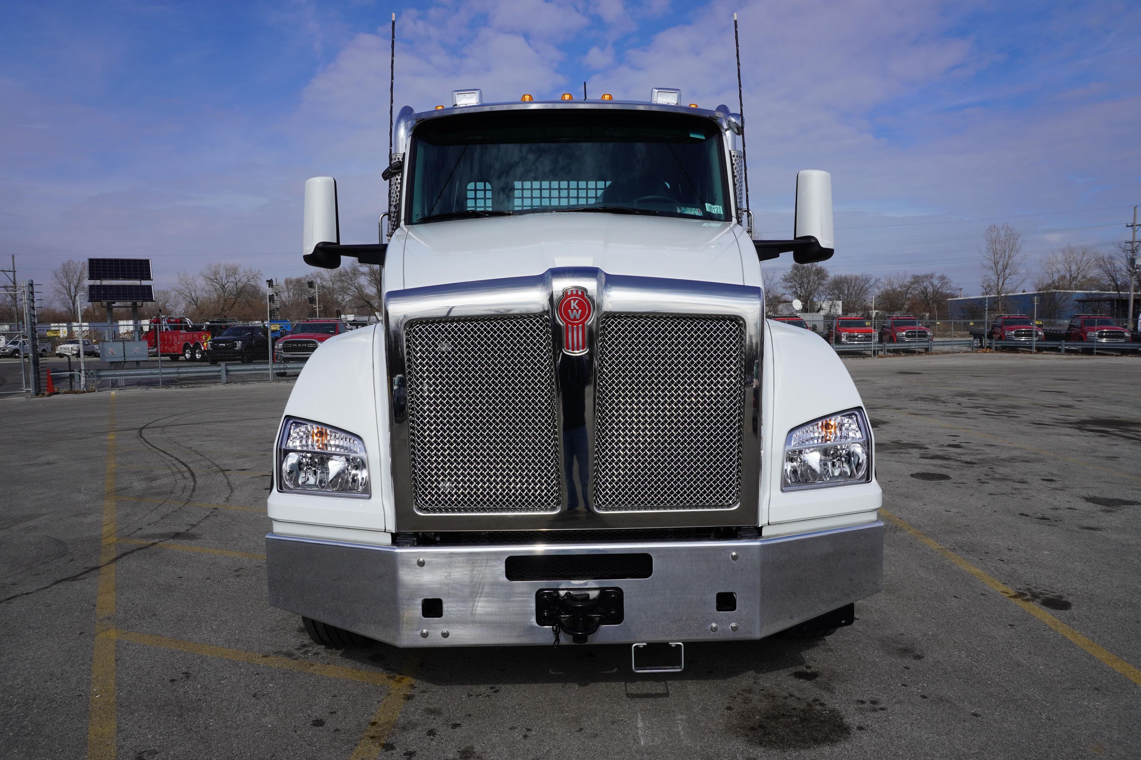 2025 Kenworth T880 image 7