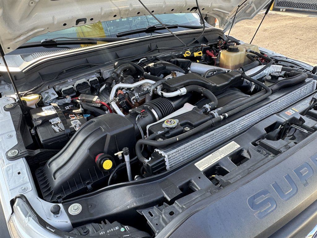 2016 Ford F550 image 41