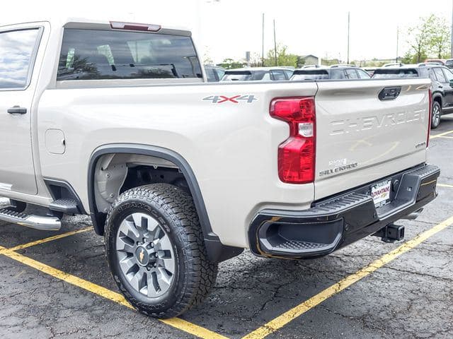 2026 Chevrolet Silverado 2500HD Custom image 8