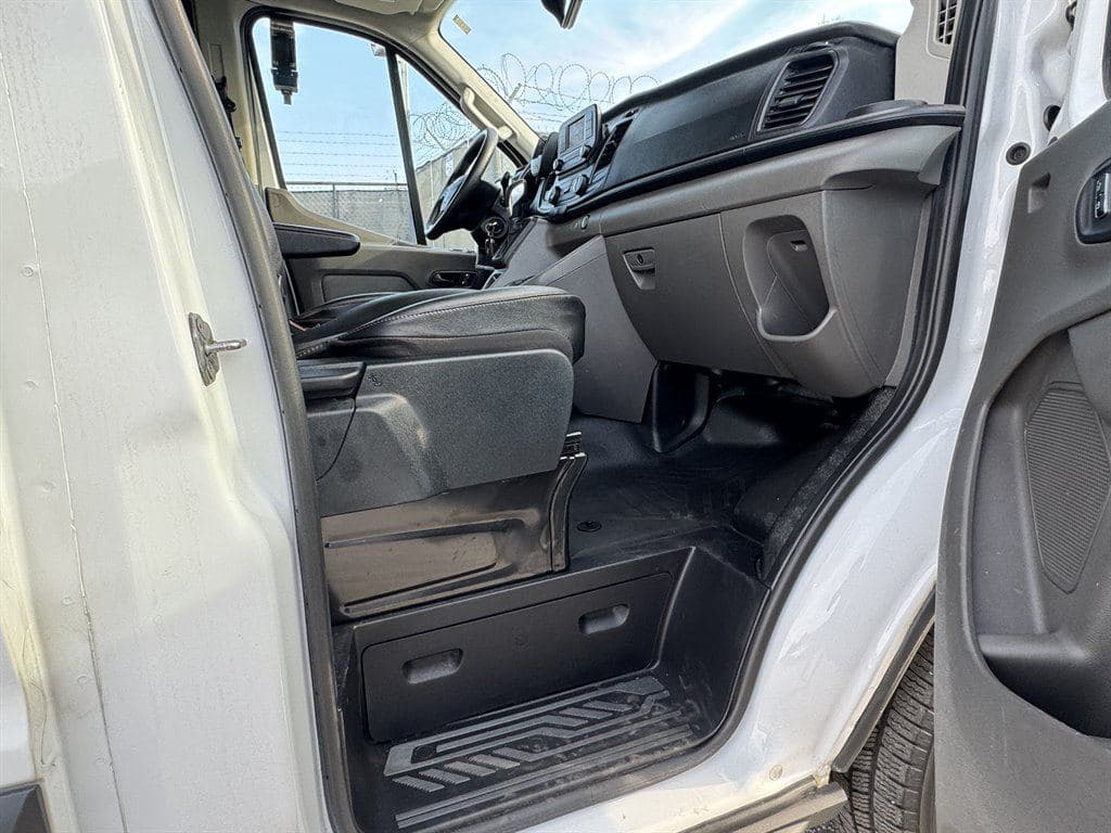 2023 Ford Transit T-350 image 47