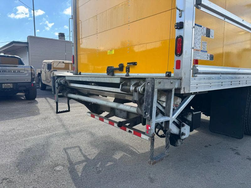 2019 International 4300 image 10