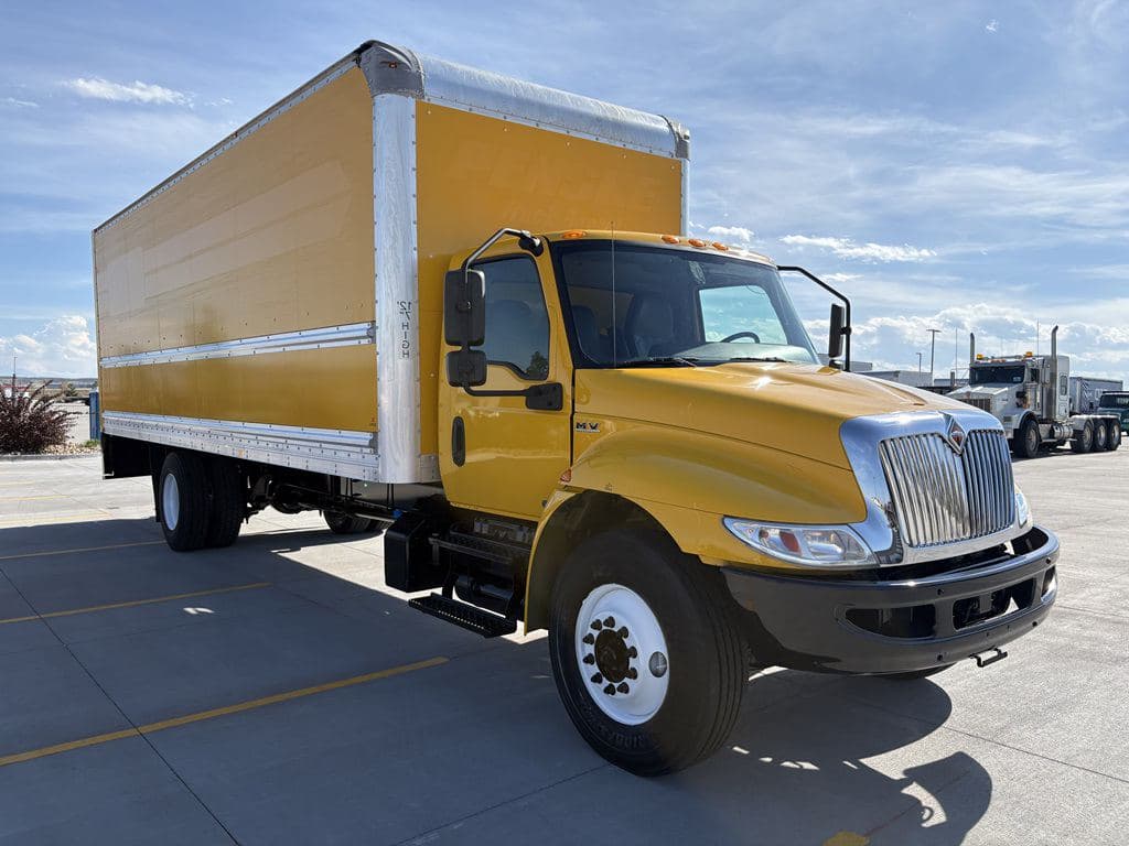 Used 2021 INTERNATIONAL MV607 image 6