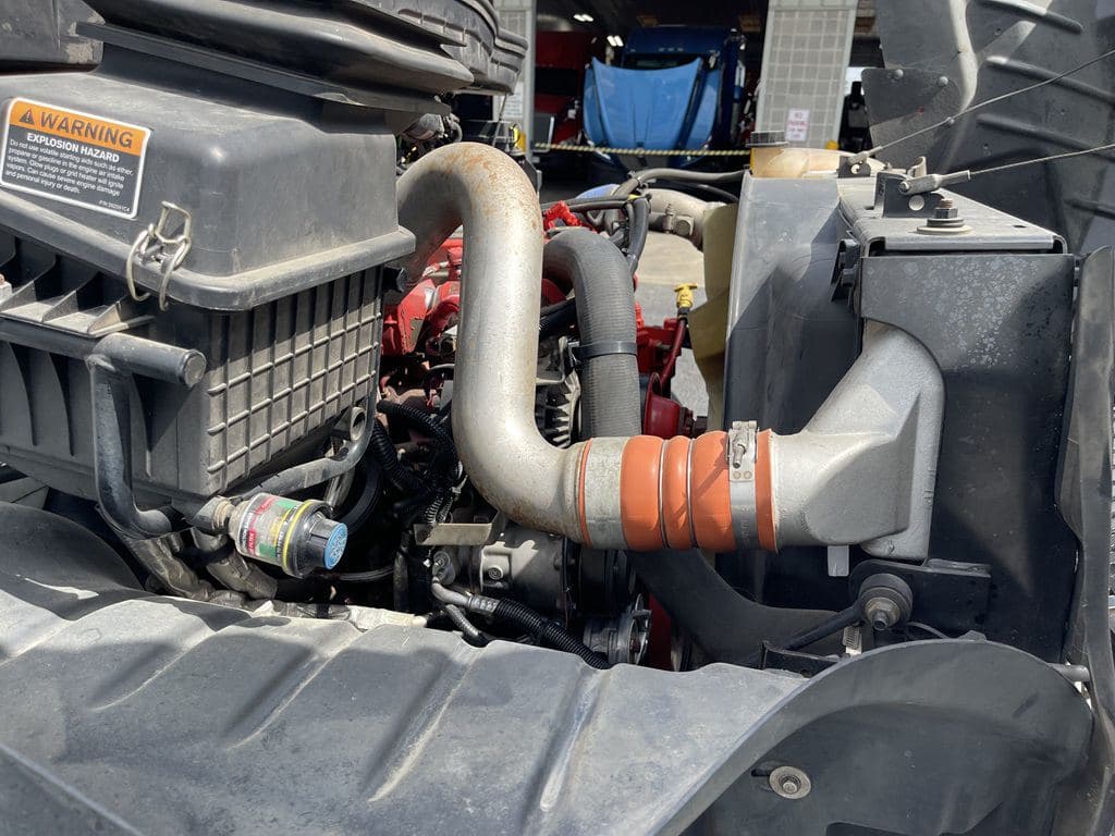 Used 2019 INTERNATIONAL 4300 image 22